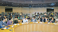 中國聯繫講座2013：深圳市科技創新委員會代表團把握到訪機會了解中大的重點科研成果
